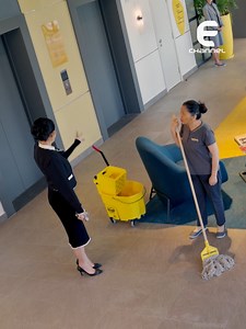 1.4M views · 28K reactions | Lao công bị ảo quyền lực và cái kết... #trendingnow #reelsvn #genz #GuNgon #GoldenRobustaGuNgon #NgonNhuOTiem | Echannel Phim Châu Á | Facebook