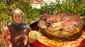 21K views · 483 reactions | Iftar Table In My Grandmother's Garden - 不北Iraqi Dolma, The Greatest Of All Stuffe | MAMA Cooking | Facebook