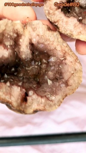 #0-#geode #geodecracking #geodecrack #geodecracker #geodecollection #geodecollector #geodeopening #geod | Reaksmey Farm | Facebook