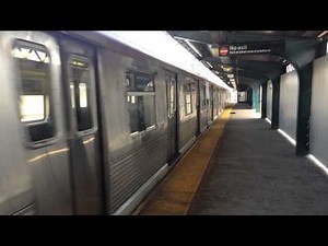 MTA NYC Subway : Jamaica bound R42 (J) Train Leaving Hewes Street