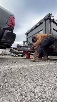 Fixing a bent trailer jack with a farmers jack #dumptrailer #steel #bentjack