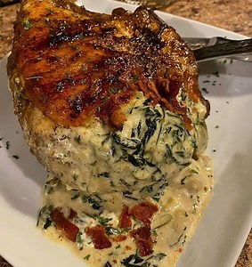 Bacon & Spinach Stuffed Chicken Breast -