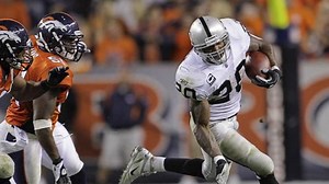 McFadden 47-yard gain