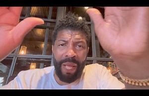 Average joe streaming now on Netflix! / Wintrust arena CHICAGO SEPT. 14th. / HELLO MISTER NETFLIX SEPT. 17 | Deon Cole