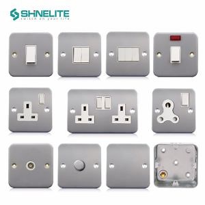 [Hot Item] Factory Supply UK Standard Electrical Wall Sockets and Switches