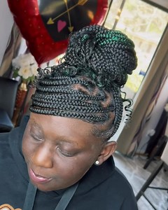 1.7K views · 99 reactions | My boo getting ready for her 8th grade prom ✅. I can’t wait to see her complete look Tre Gillespie 掠 | Jalisa the Braid Boss | Facebook