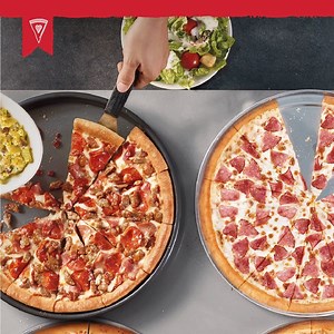 104K views · 549 reactions | ¿Cuántas te puedes comer en una sola sentada? Por solo $8.99, puedes demostrarlo la próxima vez que nos visites. ¡Veamos quién da más! | Pizza Hut | Facebook
