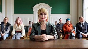 Die Heiland: Wir sind Anwalt - Biggis Blond (S04E02) (2023) | ČSFD.cz