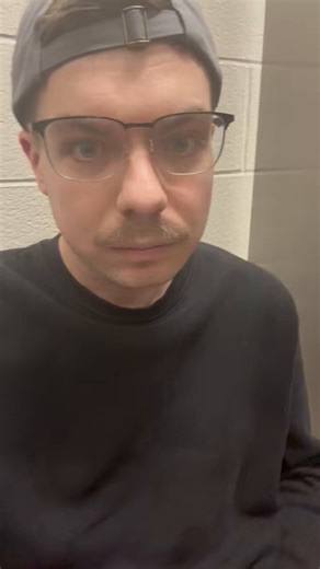 I swear god was with me in that stall boys and almost shot my 3 day load. Felt good to relieve some tension ngl #publicgoon #uncut #gooned #edged #leaking #hairy #bator