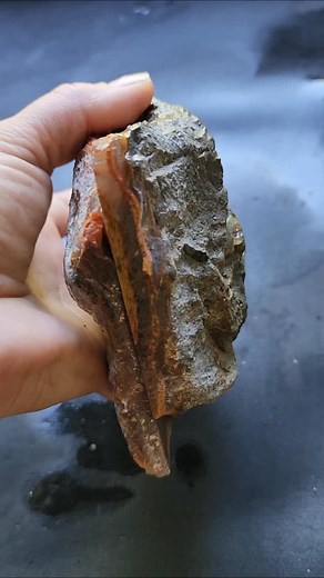 Special formation! #agate #rockhound #lapidary #agatecollector #geologyrocks #crystals #mineralcollection #artcollector | SRL Gemstone