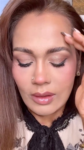 #AD Daytime Dimensions A Pop of Colour with Prada Hey STARs! Bringing you two Prada Beauty moments in one — a soft, wearable daytime look and a quick playful pop from the Dimensions Holo Nude Eyeshadow palette. For daytime, I kept it fresh, simple and polished using 1–2 neutral shades for that effortless everyday glow. Then added a fun twist with a standout shade — just a subtle hit of colour on the inner corner/lower lash line to elevate the vibe. This palette fits so seamlessly into any routin