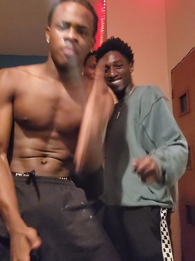 Danse #restatk avec Masty et Calux-OfF