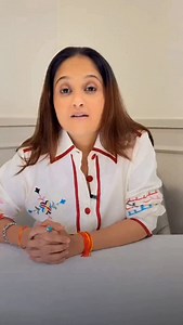 Frozen Shoulder Potli Remedy! 🌿 After so many of you requested it post the thyroid potli video… here it is! This natural pain-relief potli works wonders for frozen shoulder 💪 ✨ Simple, powerful, and all from your kitchen! What’s Inside: 🌿 Ajwain 🧂 Rock salt 🌶️ Dry saunth powder 🌰 Mustard seeds 🛢️ Few drops of castor oil Wrap in a cotton cloth, warm in the microwave for 2–3 mins, and use for a comforting hot compress. Repeat regularly for relief from stiffness & pain! Let nature do the hea