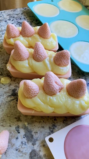 9.2K views · 104 reactions | A quick pour of some strawberry pound cake scented wax melt loaves this morning!!  | The Starlit Corner | Facebook