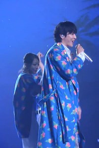 2.7K views · 248 reactions | "Summer Night in heaven" fancam ‘Director’s Cut : Our Fine Days’ #정용화 #JUNGYONGHWA #One_Fine_Day #One_Last_Day #Our_Fine_Days | Jung Yong Hwa - 정용화 | Facebook