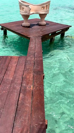 57K views · 1.6K reactions | Oye, encontré nuestro sitio perfecto 冀  Bacalar, Pueblo Mágico . . . . . . . . . . @pueblomagicobacalar #yucxdentro #Yucatán #yucatanpeninsula #bacalarlagoon#Laguna7Colores #BacalarMexico #QuintanaRoo #mexicancaribbean | Yucatán por dentro | Facebook