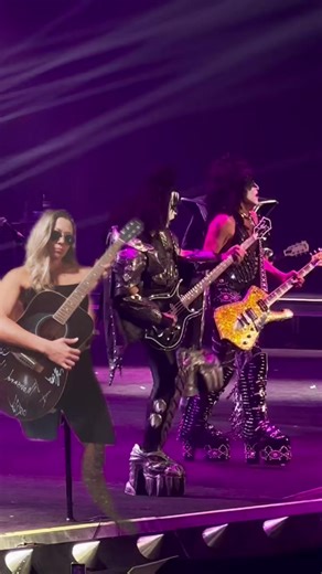 30K views · 546 reactions | 落 #ColbieCaillat #Kiss #Bubbly | Colbie Caillat | Facebook