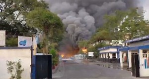 Gujarat: Huge explosion and massive fire reported at Deepak Nitrite GIDC plant in Vadodara | Track today's latest news here: https://bit.ly/3xch6lf | The Economic Times