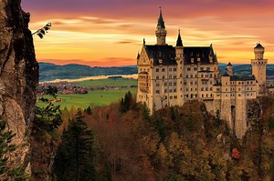Bavaria: Land of Beautiful Castles, Palaces and Fortresses