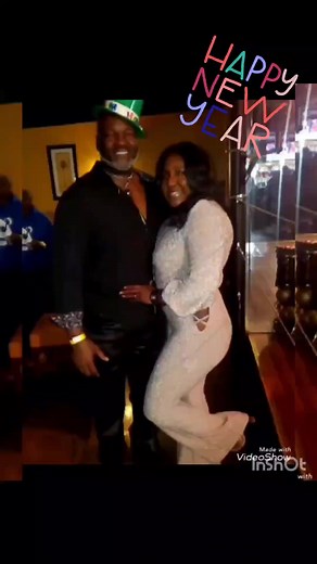 Happy New Year Gwen Torrence orrence 😍thesupertrainer Jody smith we survived2 #2023 I had a great year... met new people clicked w some #amazing people & I'm not easy to let people invade my space but I'm a lil more open to experience positive friendships because there are some AMAZING people in this world😊 2023 ❤❤❤ #2023 #2022goals #itsanewyear #letsgo2023 | THESUPERTRAINER