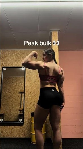 Peak Bulk Physique Reveal! 💪 Insane Female Bodybuilder Muscle