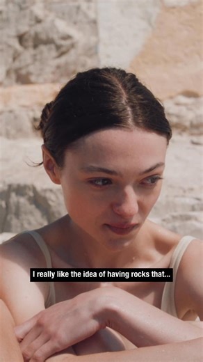 In her feature film debut, director and screenwriter Durga Chew-Bose adapts Françoise Sagan’s coming-of-age novel BONJOUR TRISTESSE and captures the complexity of relationships between women and how they wield influence over one another’s fates. Presented at TIFF 2024, the film is now playing in canadian cinemas.  | Telefilm Canada | Facebook