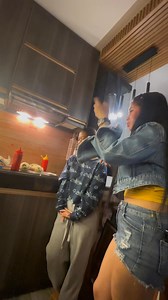 Ang pagkikita ni Hungarian Queen and Burger Queen #Yhassotrue | Yhassotrue