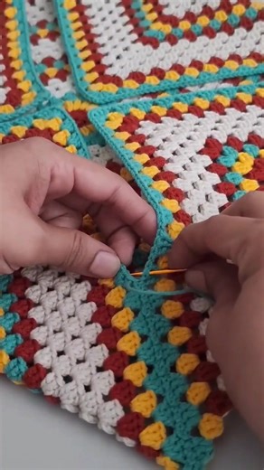How to sew a crochet square throw pillow with a needle | Tops Crochet