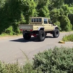 54K views · 1.1K reactions | 42” fucken hell! superior engineering outback tourer coil conversion. Credit: @blueflameautomotive @superior4x4 | 4x4straya | Facebook