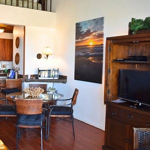 ☀️ Stay steps from the sand at Maui Vista 1422 — your top-floor...