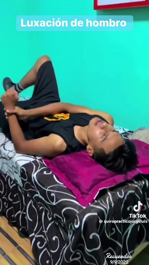 11K views · 175 reactions | Luxación de hombro, Dislocacion de hombro, hombro luxado , hombro dislocado #dislocatedshoulder #hombrodislocado #luxaciondehombro #hombroluxado #hombrodoloroso #hombrocongelado #quiropractico #quiropraxia #chiropractic #chiropractor #chiropracticadjustment | Quiropráctico Jorge Luis Arias Ponciano | Facebook