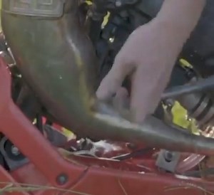 116K views · 2.4K reactions |  he got it 藍✊✊ 250R Two stroke #yamahabanshee #banshee #bansheeapparel #banshee350 #2strokes #twostrokes #atvs #raptorkillers #yzf450killers #quadzillakiller #mixingashaulinass #350twin #trailriding #ported #leecounty #fortmyers #batonrouge #blackowned #minorityowned #2strokes4life #capecoral #southflorida #twostrokeaccessories | Banshee Apparel | Facebook