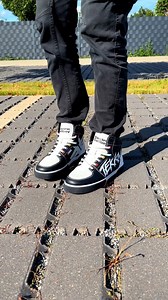 1.3K views |  Hej, fani Electric Callboy! emp.me/95d7 Te ekstra buty z naszej signature Collection dostaniecie TYLKO w EMP!落 Idealne na wiosnę! Zamów swoją parę już teraz i sprawdź wszystkie artykuły zespołu pod linkiem z tego posta  | EMP Polska | Facebook