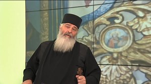 37K views · 2.9K reactions | Părintele Calistrat povestește despre unul dintre ultimii pustnici din Sihăstria care s-a întâlnit cu un preot. Acesta l-a întrebat pe Ioan cum trăiește. Răspunsul acestuia este unul minunat. Părintele Calistrat a vrut să se facă pustnic #calugar #ortodox #religie #credinta #dumnezeu #BZI | Sanatate BZI | Facebook