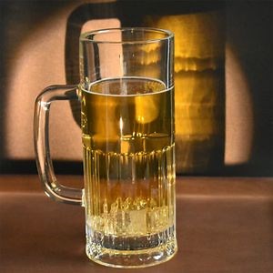 [Hot Item] 620ml Wholesale Large Capacity Bar Beer Glass with Handle Beer Mug