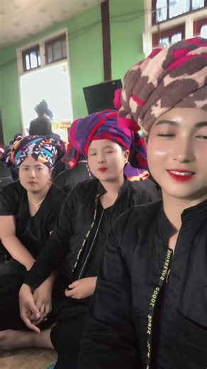 Nang lay Aung သည် TikTok ပေါ်တွင် ရှိသည်