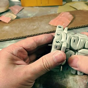 First pass on the Brain Cube 2.0. Springs are loose so I can work on the inner walls. Some tweaks and fill ins needed and she’ll be done 🤙🏻 🧠 #jasonfreeny #rubikscube #braincube | Jason Freeny