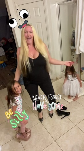 Shakin' It with Mommy: Fun Dance Video