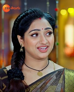 105K views · 2.8K reactions | Hasini poison కలిపిందని తెలియడంతో shock అయిన కుటుంబ సభ్యులు...! #HasiniMixesPoison #Trinayani #ZeeOnTheGo #ZeeTelugu | Zee Telugu | Facebook