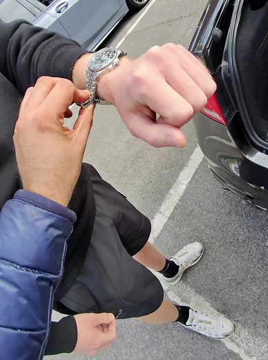 Watch Sizing Service — Pre-Book Your Watch Fit