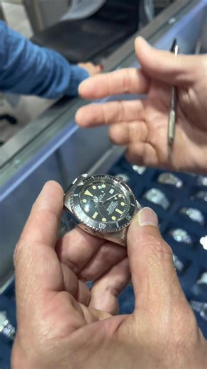 Examining a Vintage Rolex Sea Dweller reference 1665 @jamesbxckley @goingrogueontime @vookum #rolex #luxury #timepiece #business #entrepreneur | John Buckley
