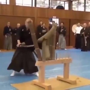🔥Kendo Master (the last one in this video) demonstrates how useless a katana could be without the right skill and experience on how to use it 🥷🏼 . . . Via: @sciencesetfree Follow for more @theengineeradda 🚫No Copyright Intended 🚫 ⚠️DM FOR CREDITS/REMOVAL⚠️. #theengineeradda #Engineeringevolution #worldofengineering #machining #metal #metalwork #automotiveengineering #aerospace #aerospaceengineering #mechanicalengineering #materialscience #metallurgy #fabrication #manufacturing #engineering_