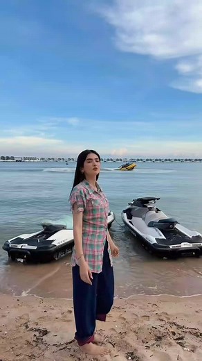 Summer Vibes with Hira Faisal: Beach, Rainbows & Lucky Moments