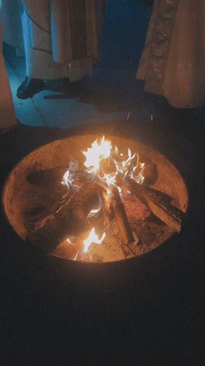 Asi se escucha la Vigilia Pascual… 🕯️ ¡Jesus ha resucitado, Aleluya Aleluya! #eastervigil #asmr #jesusisrisen #catholic | St. Andrew Catholic Church