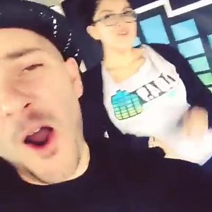 En Vivo hasta las 12pm desde AUTONATION FORD del GULF Freeway! Premios y $13,000.00 de descuentos en la #F150 se habla español! #LatinoFriendly Jojo al Aire | Latino Mix Houston | Facebook