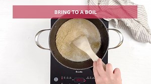 QUINOA OATMEAL >>> https://pickyeaterblog.com/quinoa-oatmeal/ Switch up your morning breakfast with this warm, healthy quinoa oatmeal! Hearty quinoa is simmered with nuts, fresh fruit and your milk of choice to create an oatmeal quinoa porridge that is creamy and satisfying. 😋 | The Picky Eater