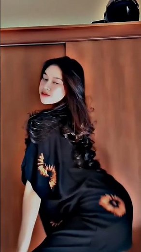 cewek Tiktok pake daster goyang pargoy | tante pemersatu bangsa | tiktok dance challenge #shorts