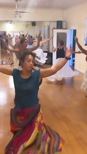 Mahalo Maui Dance Familia for a deep, intimate & healing dance...
