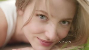 624 reactions · 54 shares | Descoperă hidratarea în profunzime. Alege produsul potrivit din gama Avon Nutra Effects! | Avon Space | Facebook