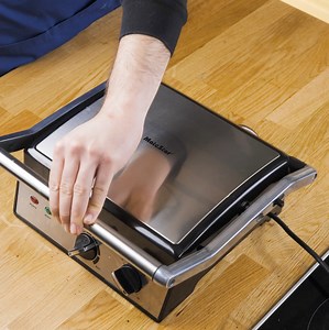 Cleaning hacks to keep your house spotless! | 5-Minute Crafts House